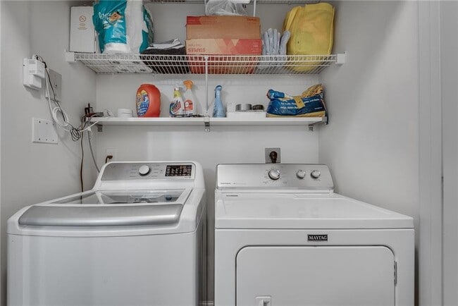 Building Photo - 821 Ralph McGill Blvd NE