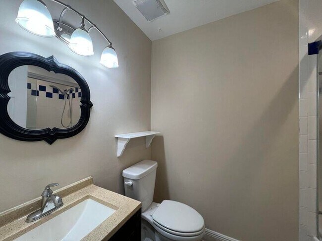 Building Photo - 5170 2nd Rd