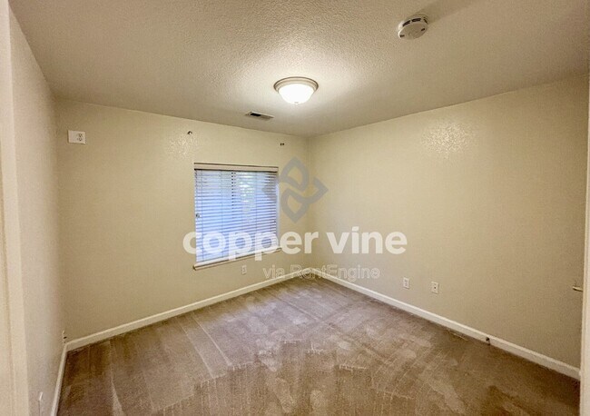 Building Photo - 14487 Jason Dr