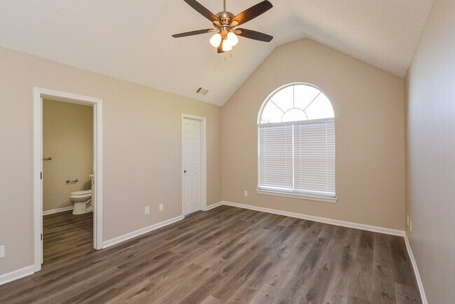 Building Photo - 2287 Rambling Way