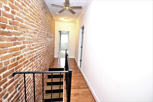 Building Photo - 1819 Jackson St