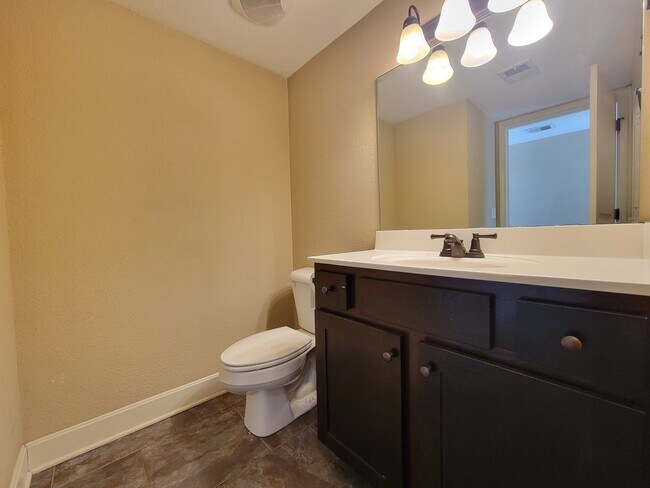 Building Photo - 12315 Fox Creek Dr