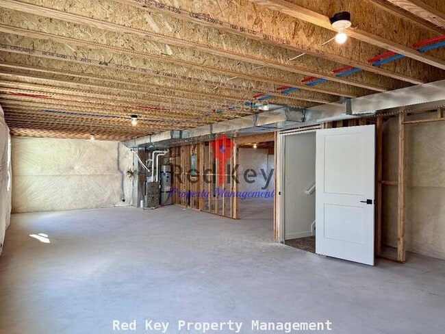 Building Photo - 600 N Duplex NEW