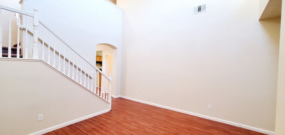Building Photo - 1618 Fontanella Way