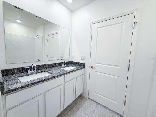 Building Photo - 3927 Sagefield Dr