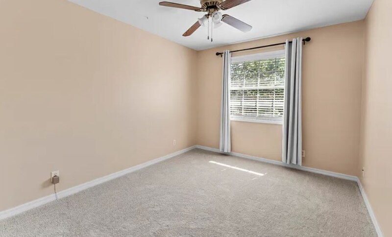 Building Photo - 554 Majorca Ct