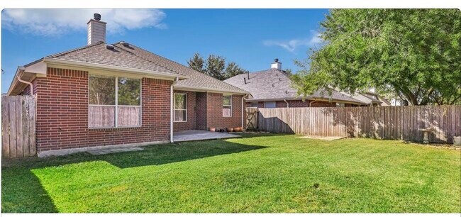Building Photo - 6827 Atasca Creek Dr
