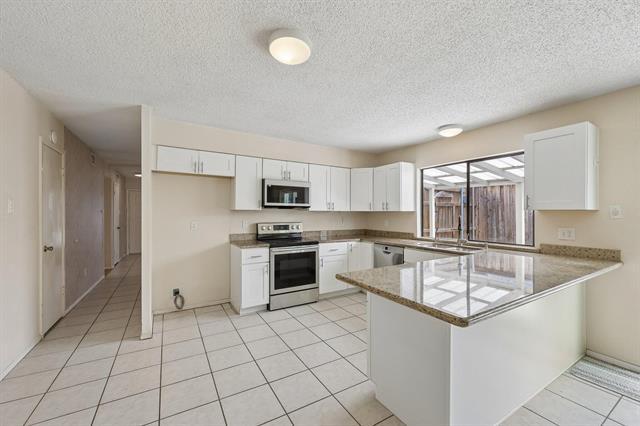 Building Photo - 2604 Winding Creek Dr