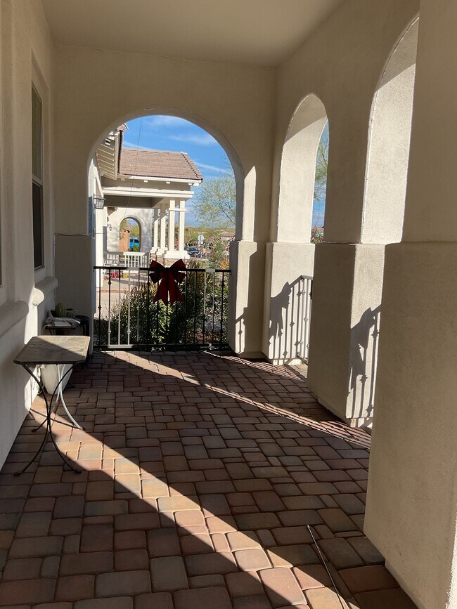 Building Photo - 20466 W Legend Trail