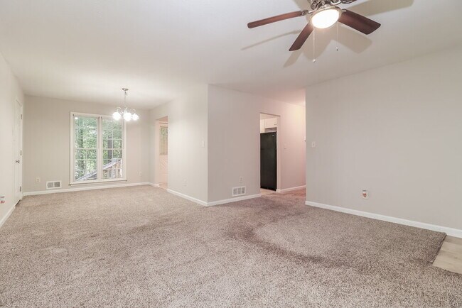 Building Photo - 3797 Kathryn Dr SW