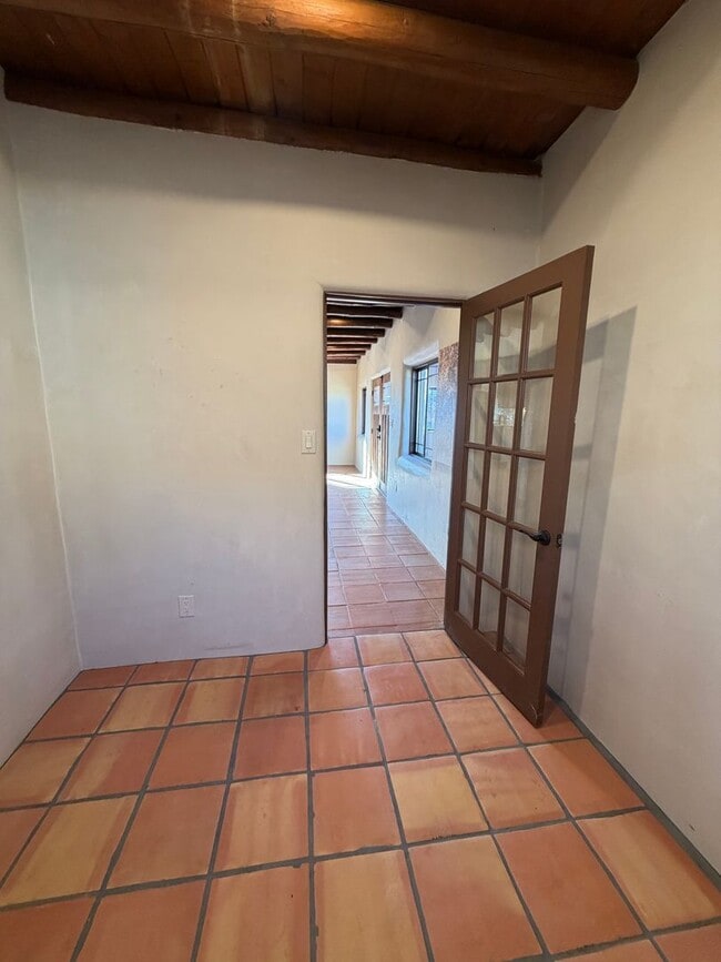 Building Photo - 152 Lorenzo Rd