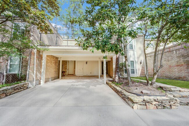 Primary Photo - 201 Vanderpool Ln