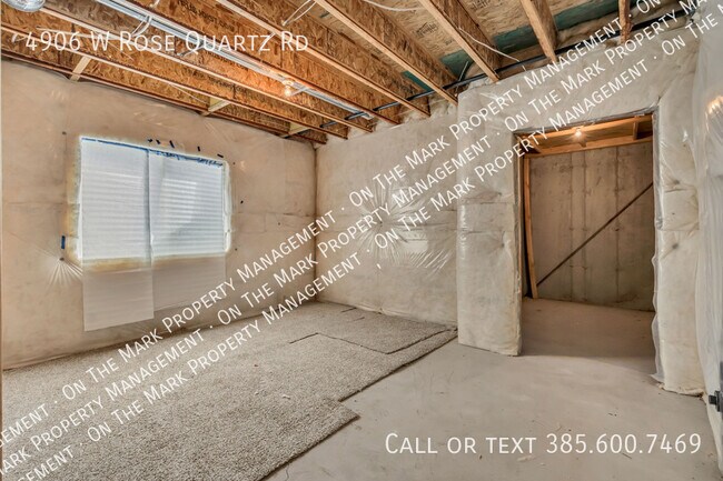 Building Photo - 4906 W Rose Quartz