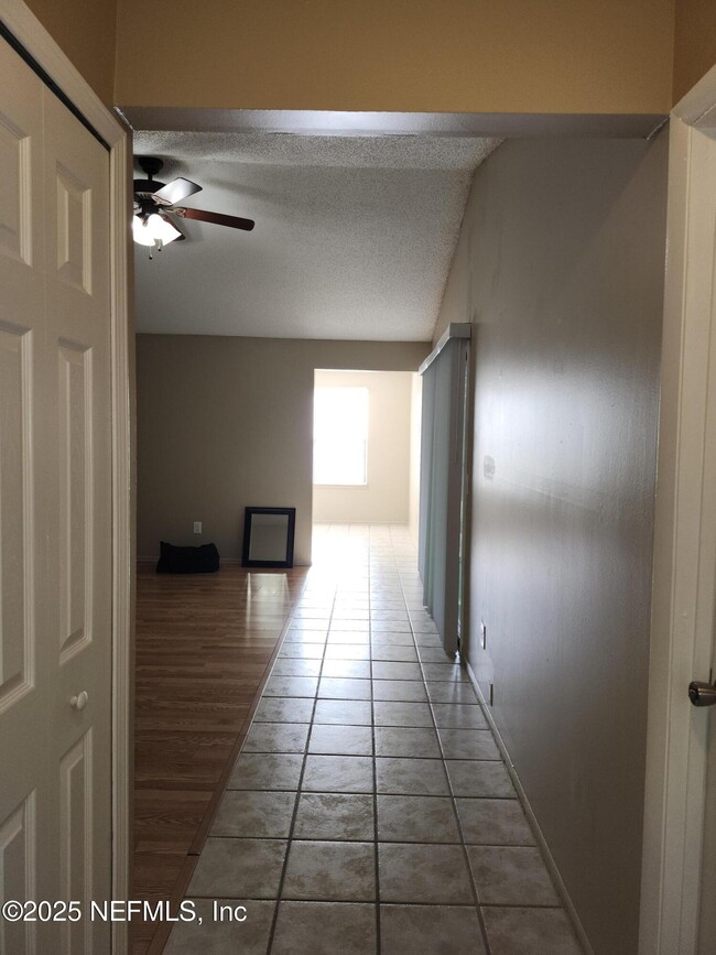 Building Photo - 3309 Donzi Way W