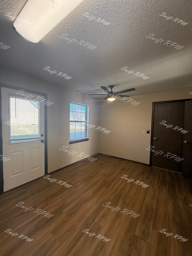 Building Photo - 6704 W 150th St