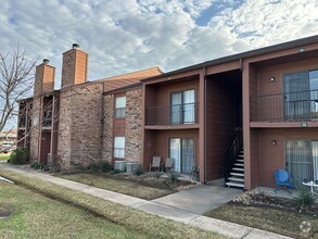 Building Photo - College Station - 1-bedroom, 1-bath Condo ...