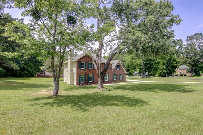 Building Photo - 180 Fairfield Cir