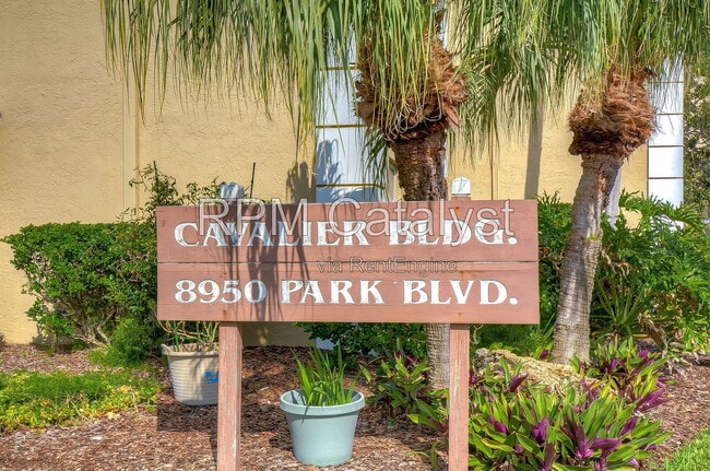 Building Photo - 8950 Park Blvd