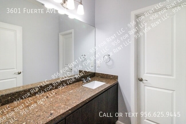 Building Photo - 3601 Fuerte Ave
