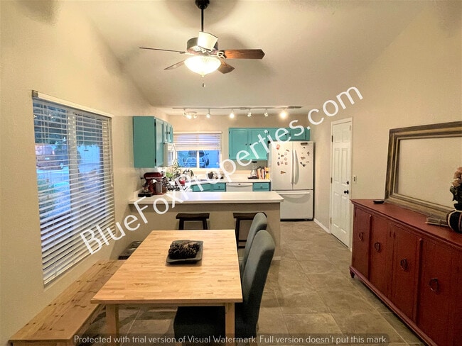 Building Photo - 3750 W Hideout Trail