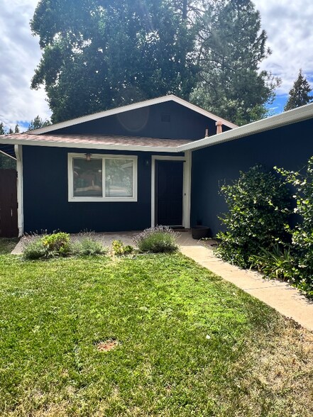 Primary Photo - 600 Packard Dr
