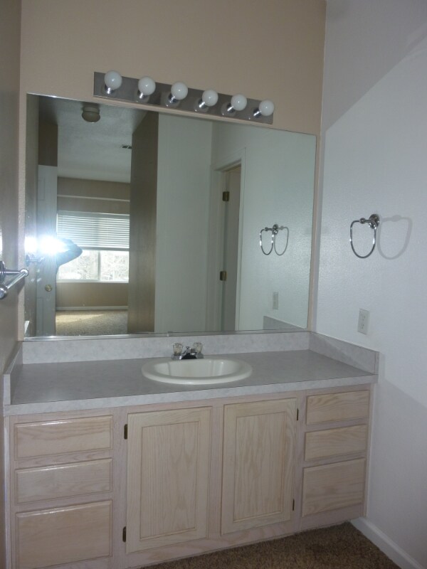 Building Photo - 4545 Wheaton Dr
