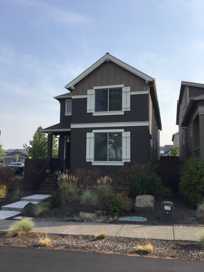 Primary Photo - 3 Bedroom Home in the Bridges!
