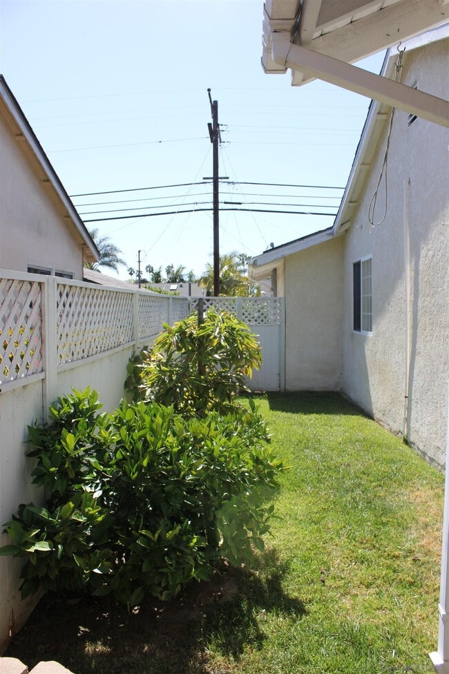Building Photo - 4025 Mt Everest Blvd