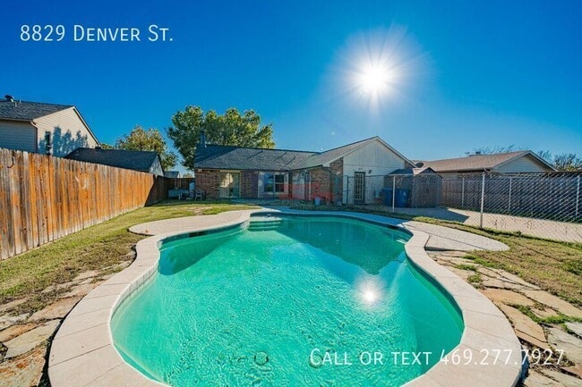 Building Photo - 8829 Denver St