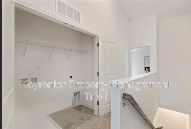 Building Photo - 1729 Granby Hts Dr