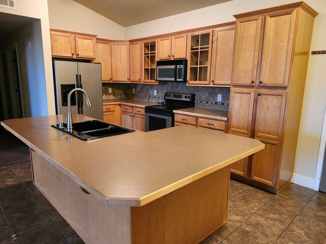 Building Photo - Great apartment in the center of Missoula!