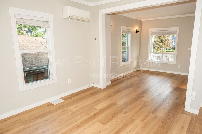 Building Photo - 2243 E 35th St