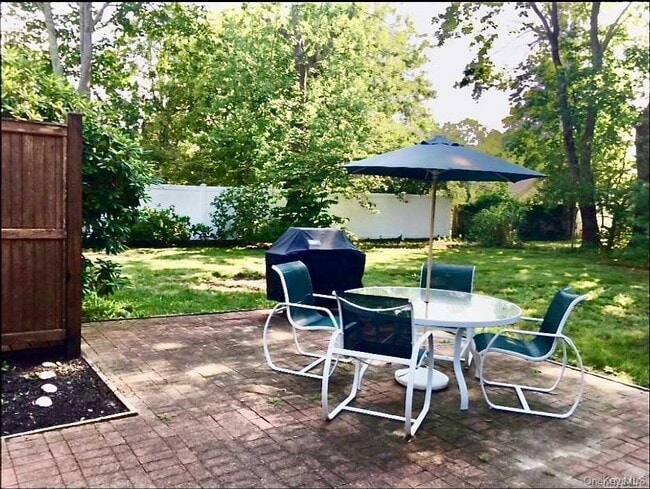 Building Photo - 97 Potunk Ln