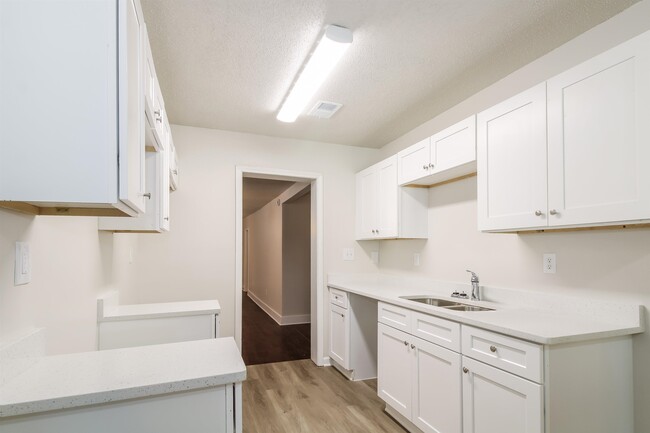Building Photo - 4014 Stowe St