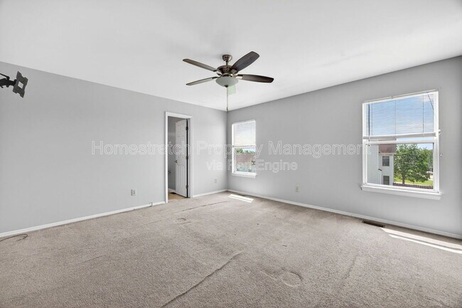 Building Photo - 166 Royallprairie Ln