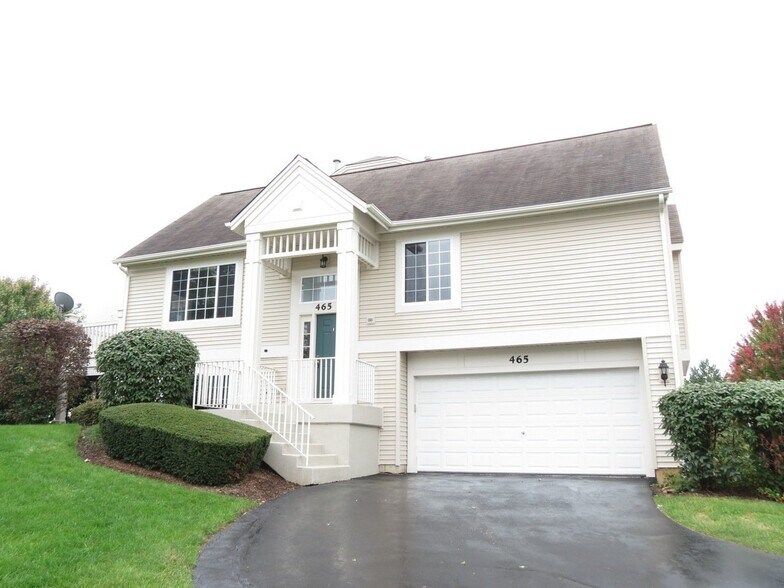Building Photo - 465 Cary Woods Cir