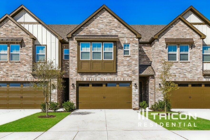 Primary Photo - 5460 Sandstone Dr