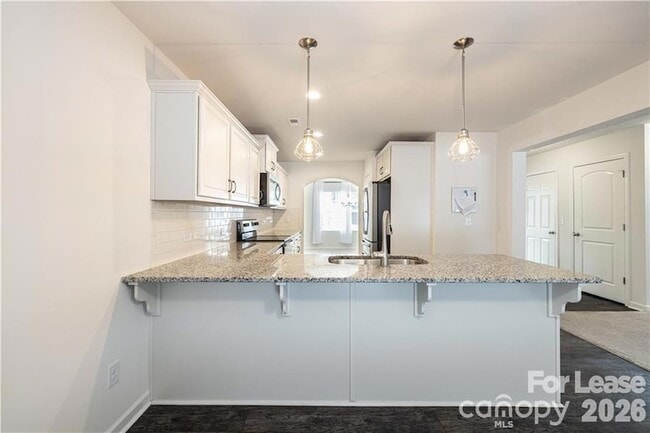 Building Photo - 824 Yorkshire Dr