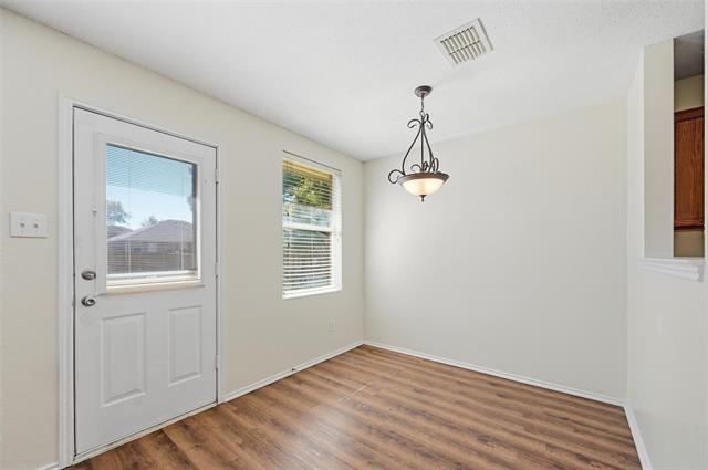 Building Photo - 2932 Reata Dr