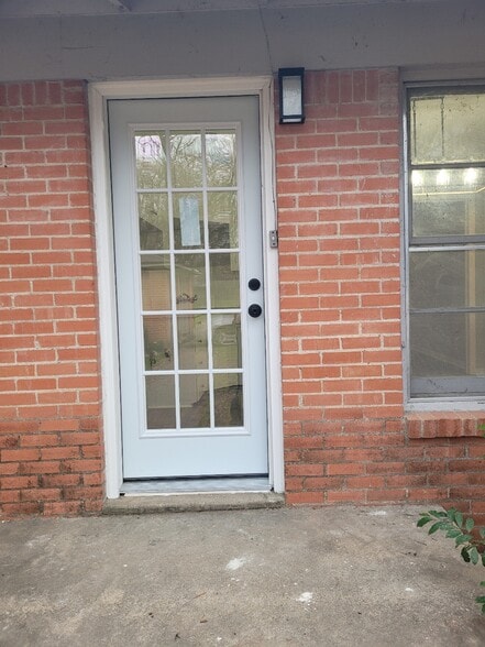 Back door entrance - 3717 Springdale rd