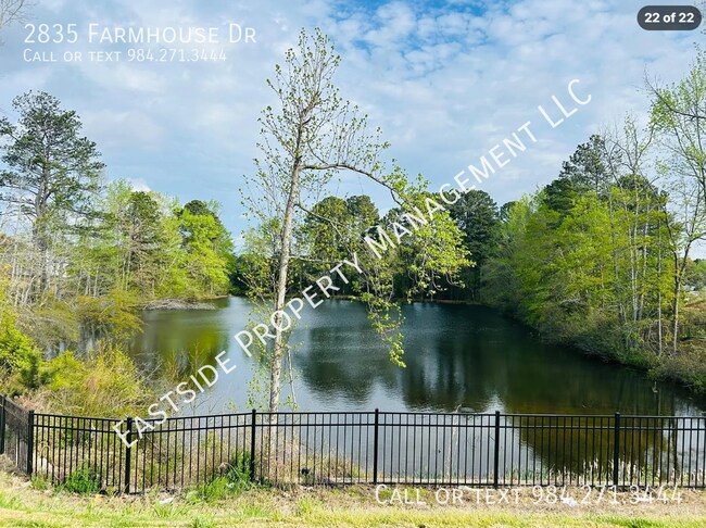 Building Photo - 2835 Farmhouse Dr