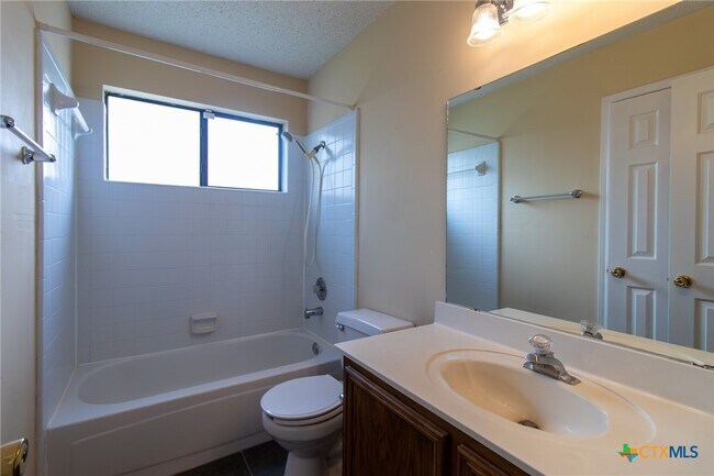 Building Photo - 2306 Wampum Dr