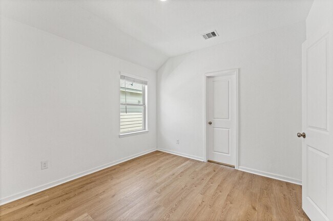 Building Photo - 5667 Foggy Vine Ct