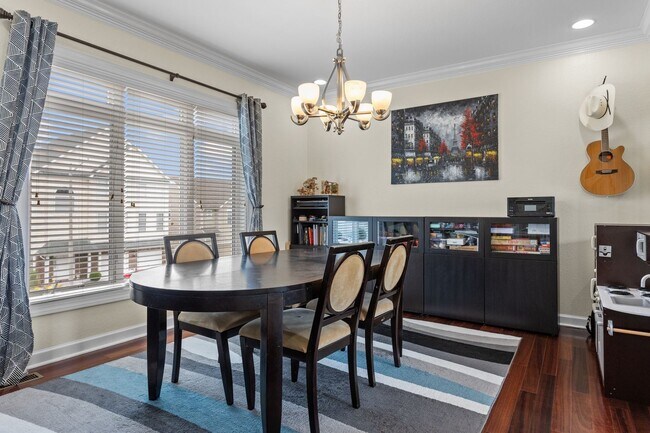Building Photo - Welcome to your dream home in Norfolk, Virginia!