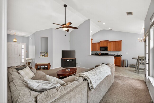 Building Photo - 7736 Kinston St