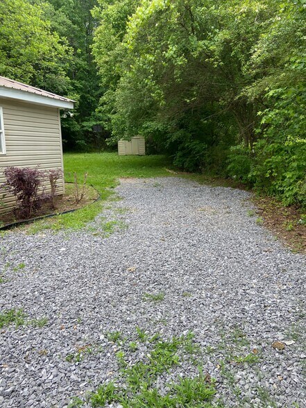 Building Photo - 4446 Bell Hill Rd