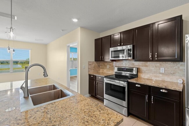 Building Photo - 13911 Smiling Daisy Pl