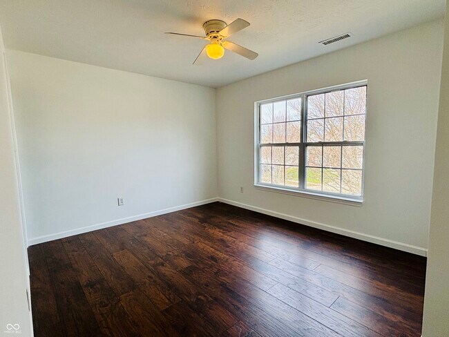 Building Photo - 12655 Braddock Ln