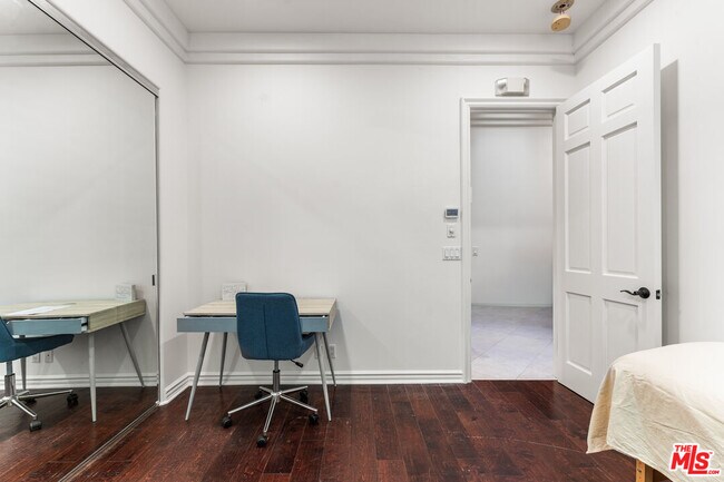 Building Photo - 5218 Otis Ave