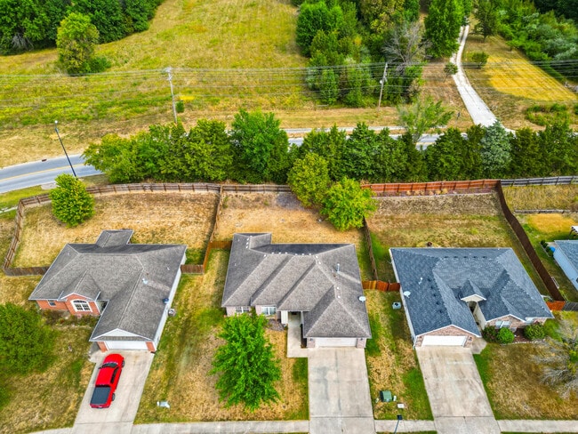 Building Photo - 4809 Bullhead Ln